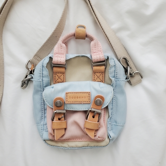 Doughnut Macaroon bag - Picture 1 of 5